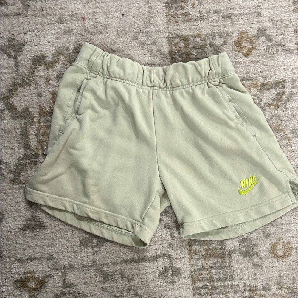 Nike Sportswear Big Kids (Girls) 5” Terry Shorts in Green